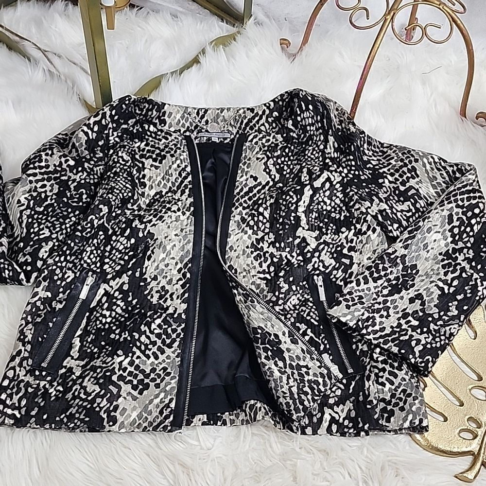 Silk & Wool Blend Black & Gray Animal Print Anne Klein Zippered Jacket